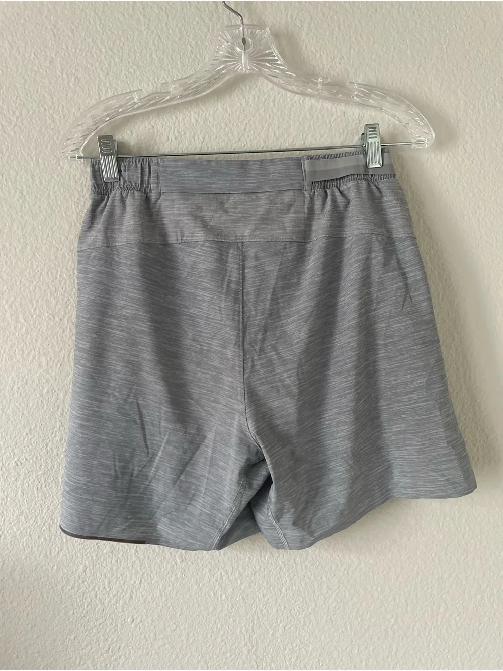 LULULEMON Surge 6” Running Shorts Men’s‎ Medium Heather Gray Lined